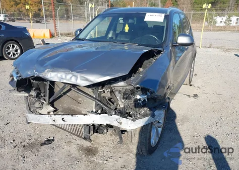 2016 BMW X3 xDrive28I z USA, uszkodzony, nr VIN 5UXWX9C53G0D92842